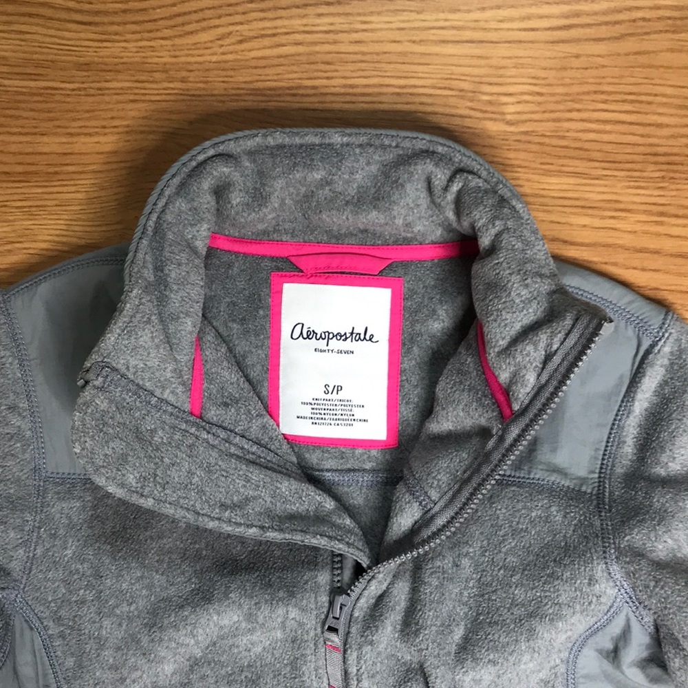 Gray Aeropostale Size Small Warm Fleece Jacket - Picture 3 of 8